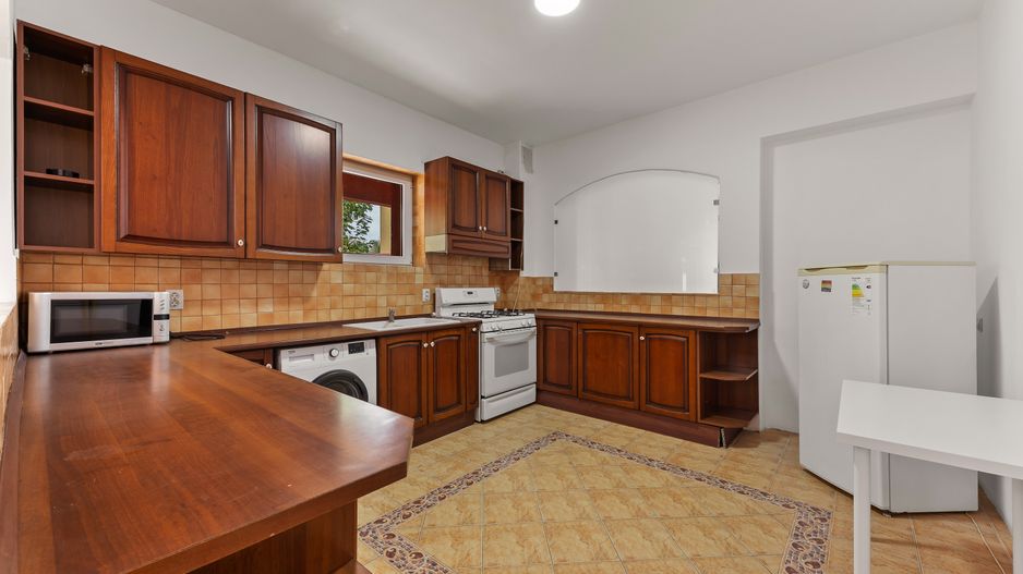 DE VANZARE  Vilă cu 14 camere PIPERA/VOLUNTARI/ROND OMV - Poză 7