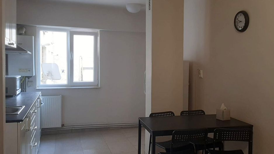 Vanzare 3 camere complet renovat zona pietonala Racadau - Poză 9
