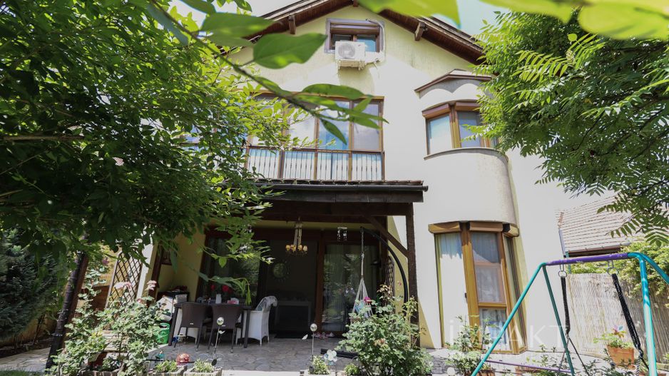Casa individuala superba de vanzare, cartier Andrei Muresanu! - Poză 2