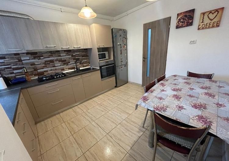 apartament decomandat 5 camere,96 mp utili-Padurea Verde, 2 bai, balcon 12mp - Poză 5