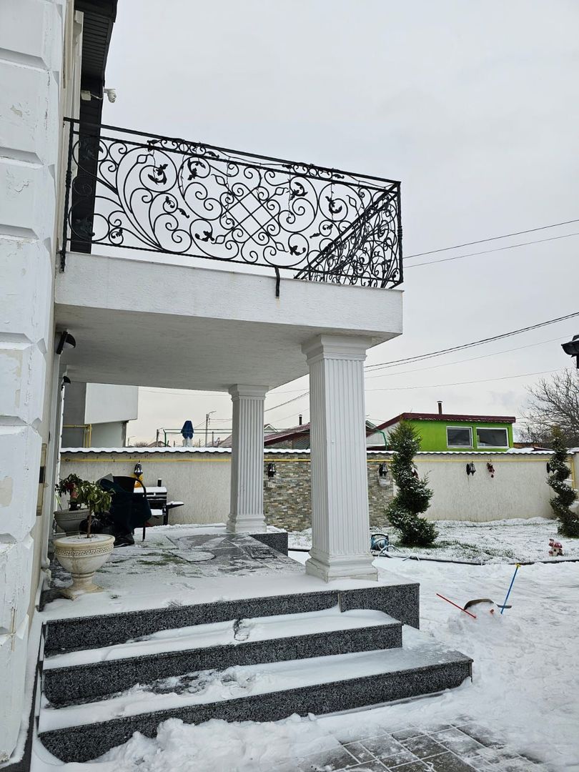 Casă / Vilă cu 5 camere de vânzare în Craiova - Poză 5