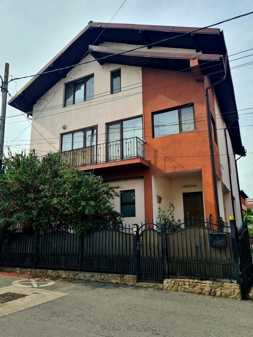 Vila 10 camere / Zona 0 a orasului - Poză 1