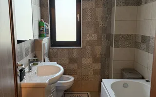 Apartament 3 camere de închiriat în Miroslava, etaj 1, bloc 2018 - Poză 12