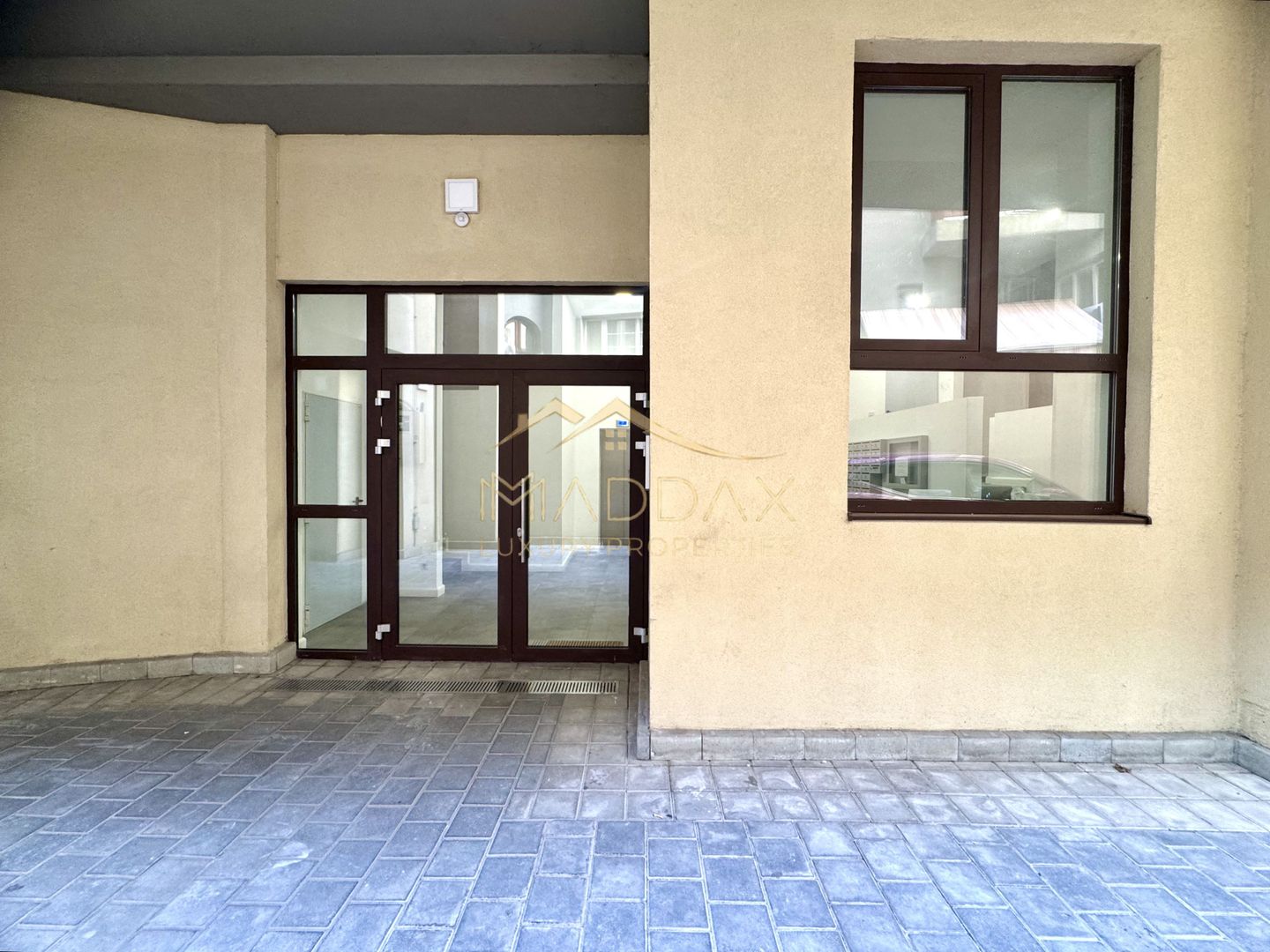 Spatiu de birouri *3 camere* / Cladire Istorica stil Brancovenesc / Universitate - Poză 30