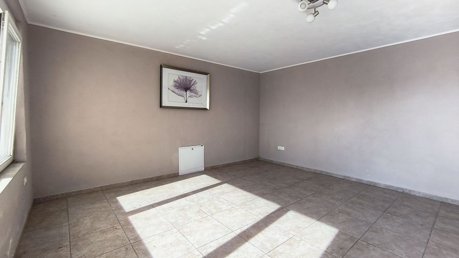 Casa cu 4 camere cu teren de 14,340 mp + platforma de beton cu hala - Poză 5