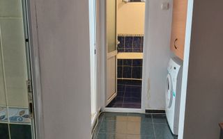 De inchiriat apartament 2 dec ,et 1, Micro 20 mobilat si utilat - Poză 13