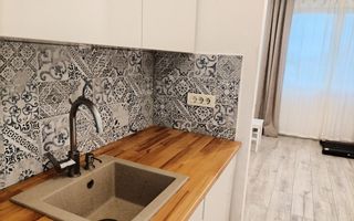 Apartament cu 2 camere / Etajul 1 / Renovat recent - Poză 2