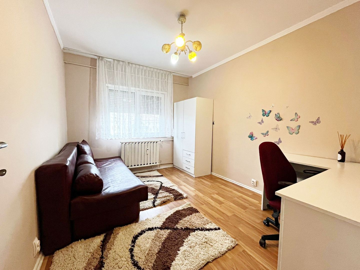 Apartament cu 3 camere la casa de inchiriat zona Decebal, Oradea - Poză 4