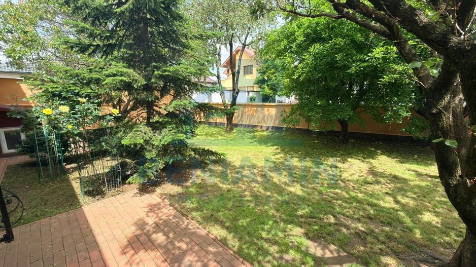 Vila eleganta in zona Ford– Confort si intimitate pe alee privata - Poză 9