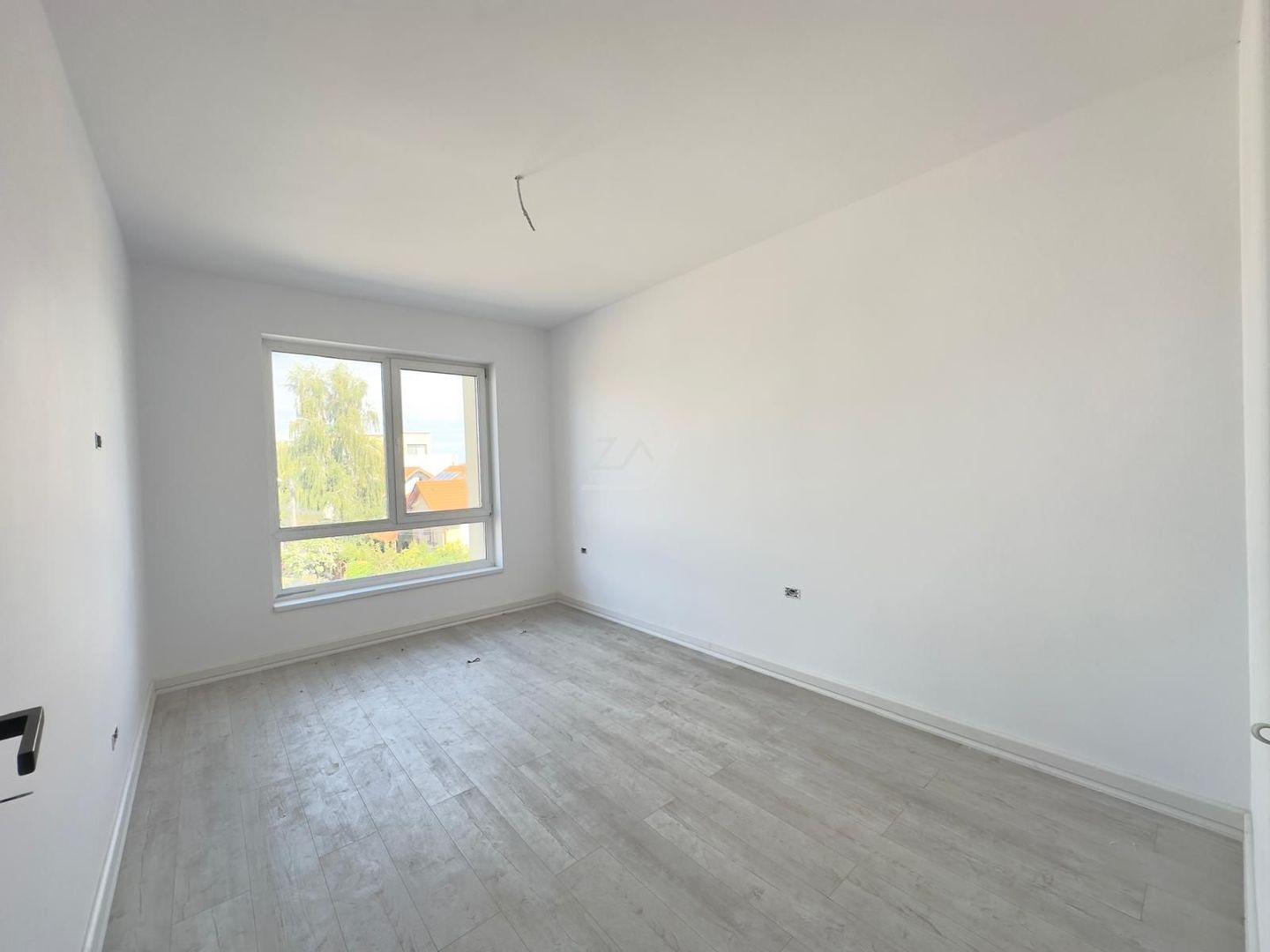 Drumul Boilor - Lidl. Gradina proprie 50 mp. 2 locuri de parcare. - Poză 4