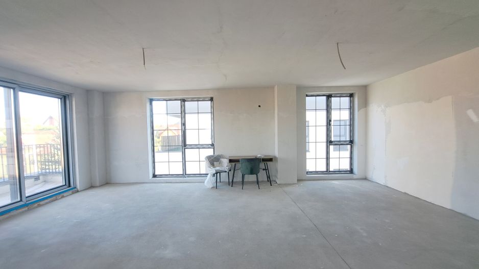 Penthouse 150 mp utili+ terase 200 mp+ 2 parcari subterane +curte 120 mp - Poză 12