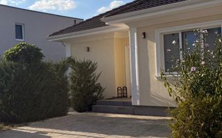 Duplex Premium Bucovăț: Complet Mobilat, Utilat + Curte Amenajată - Poză 1