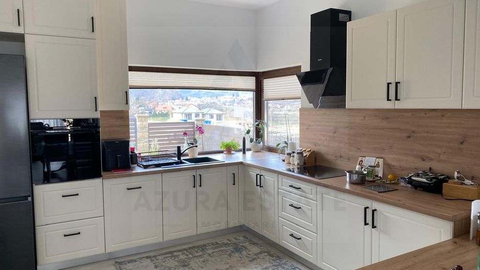 Casa ultrafinisata 199 mp utili garaj si teren 410 mp in Cisnadioara - Poză 12