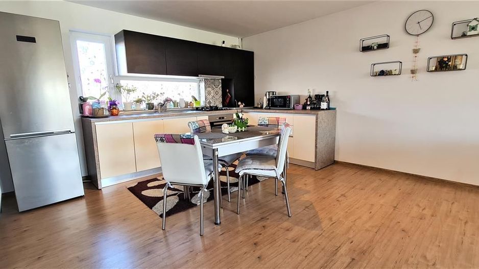 Casa 3 camere complex rezidential intrare Tarlungeni Brasov - Poză 2