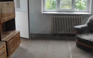 Liber, de vanzare apartament 2 camere, decomandat, Piata Cug - Poză 1
