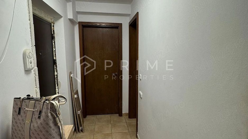 Vă prezentăm 2 camere, confort și acces rapid UMFST - Poză 3