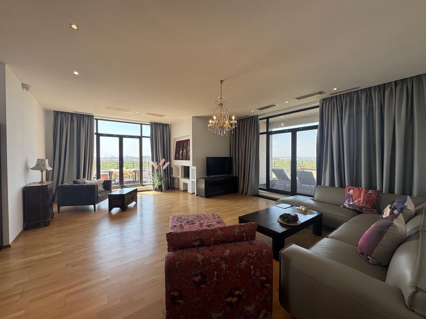 Inchiriere PENTHOUSE 250 mp+ 320 mp terasa| BANEASA- Privighetorilor - Poză 2