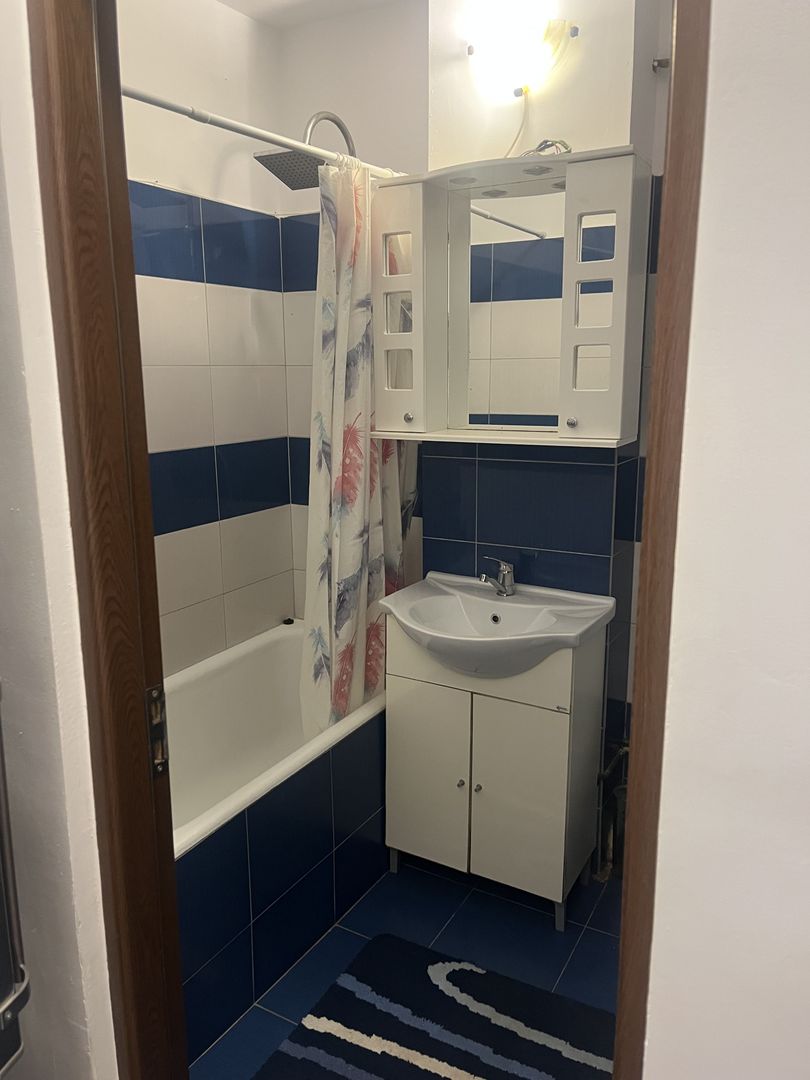 Apartament de închiriat cu 2 camere, în centrul orașului Covasna. - Poză 6