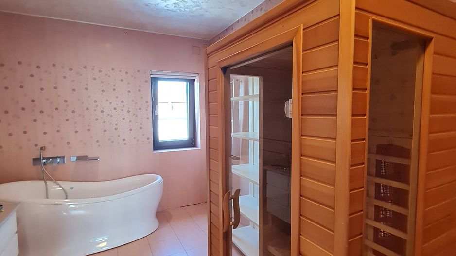 Lux la 5 minute de Iulius Twon - Poză 78