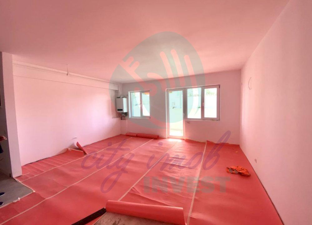 Apartament cu curte englezeasca si 2 intrari pozitionat langa lac - Poză 10