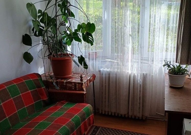 Vând Apartament 3 Camere în Cartierul Gruia, Zonă Liniștită - Poză 4