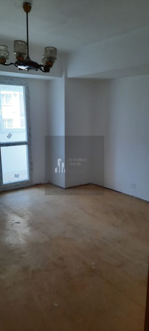 Apartament 3 camere, decomandat Drumul Taberei - Poză 1