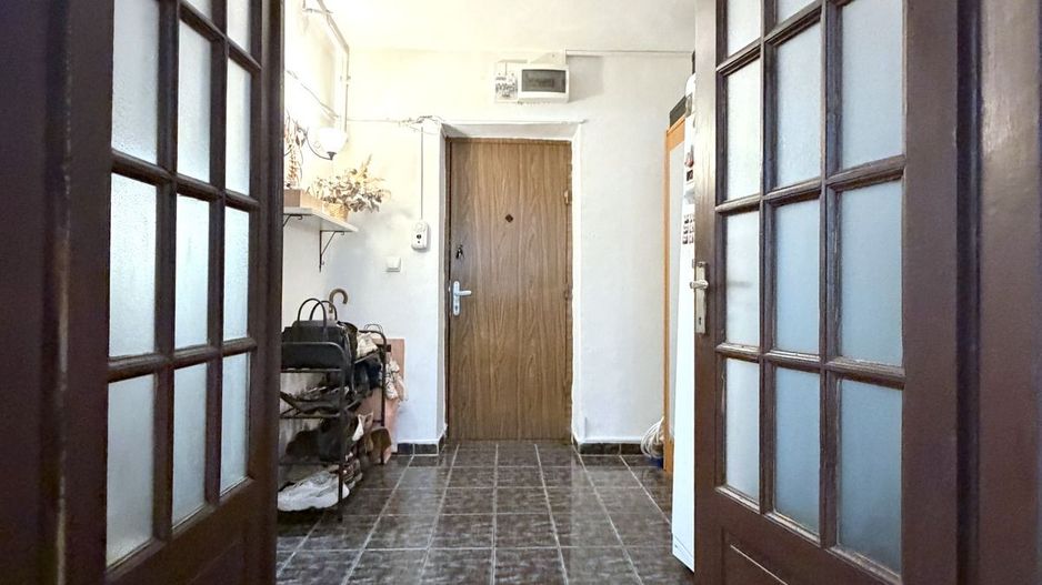 2 camere | etaj 1 | vedere spate | centrala proprie | Stefan cel Mare - Poză 13