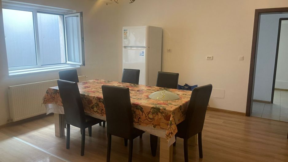 Casa de inchiriat - 200 mp - 6 dormitoare - Str. Tecuci - Poză 19