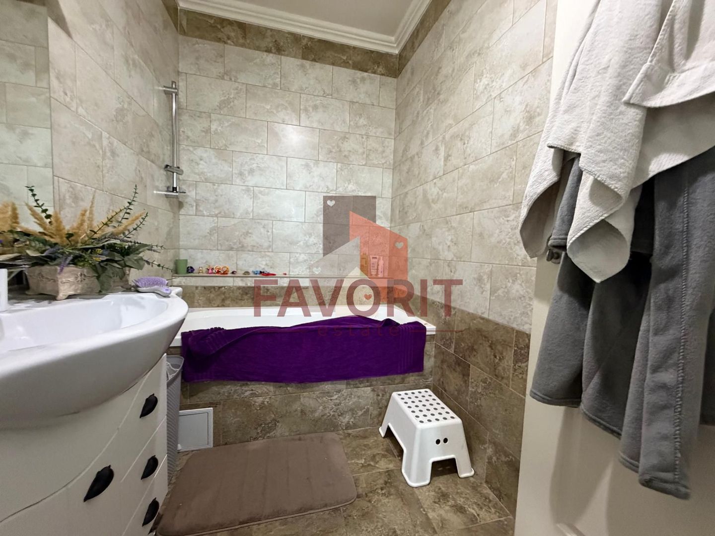 Duplex | 3 camere | Mobilat | Parter | Carport | Curte generoasa | - Poză 11