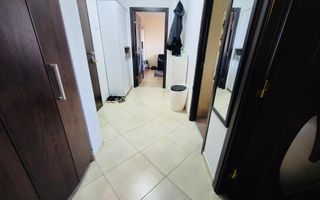 Apartament cu 3 camere decomandat Dacia - Poză 3