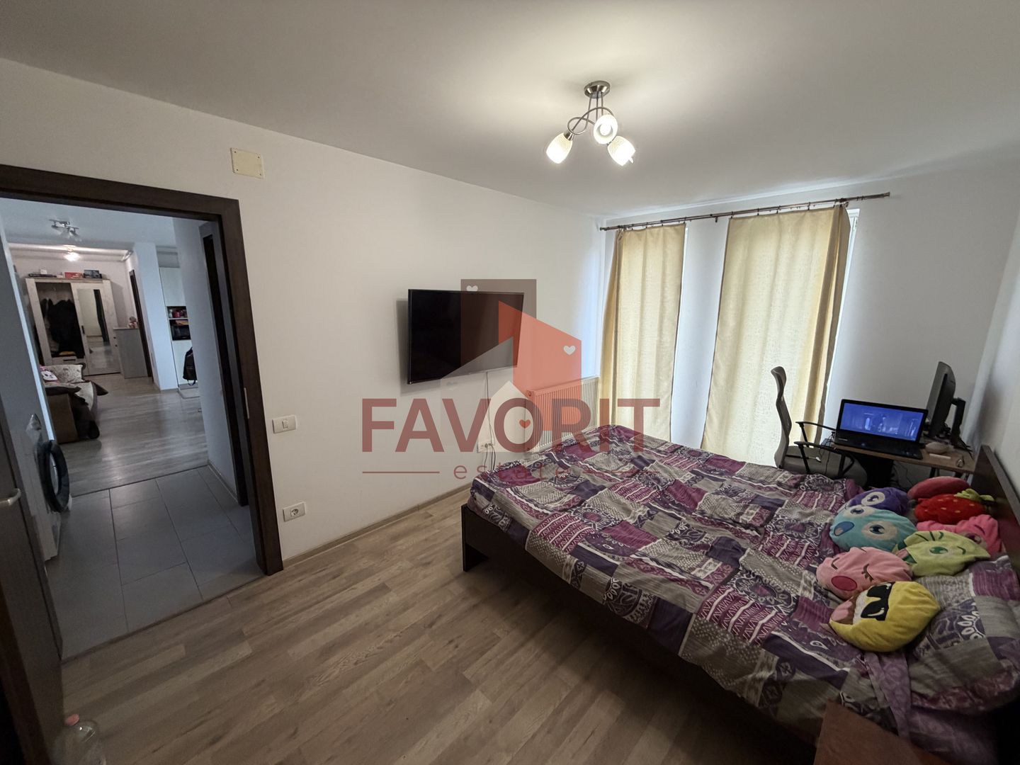 Spatios. Mobilat si utilat. Pozitie excelenta. - Poză 8