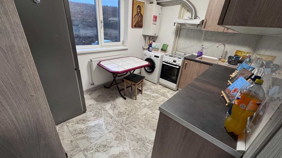 Apartament 1 camera Dec 38 mp Bucium 66500 euro. - Poză 3