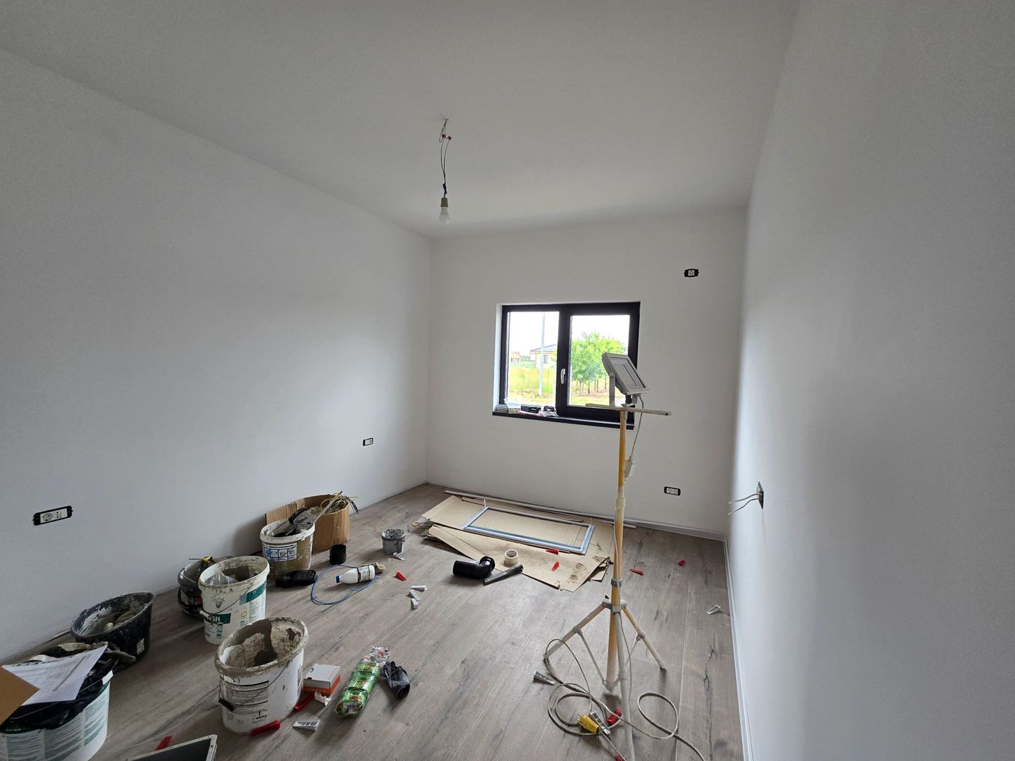 1/2 Duplex pe parter,predare la cheie  , 3 dormitoare, Zona Metro 2, Comision 0% - Poză 7
