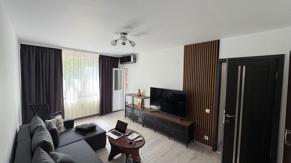 Închiriere Apartament cu 2 camere langa metrou, complet utilat, Lacul Morii - Poză 1