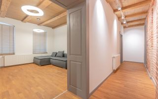 Locuință de 71 mp renovată integral și complet utilată, în casă - Poză 1