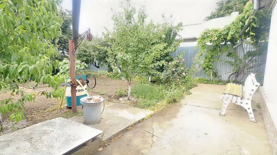 Casa la sol cu teren 1055 mp si livada - Vanatori, Galati - Poză 16