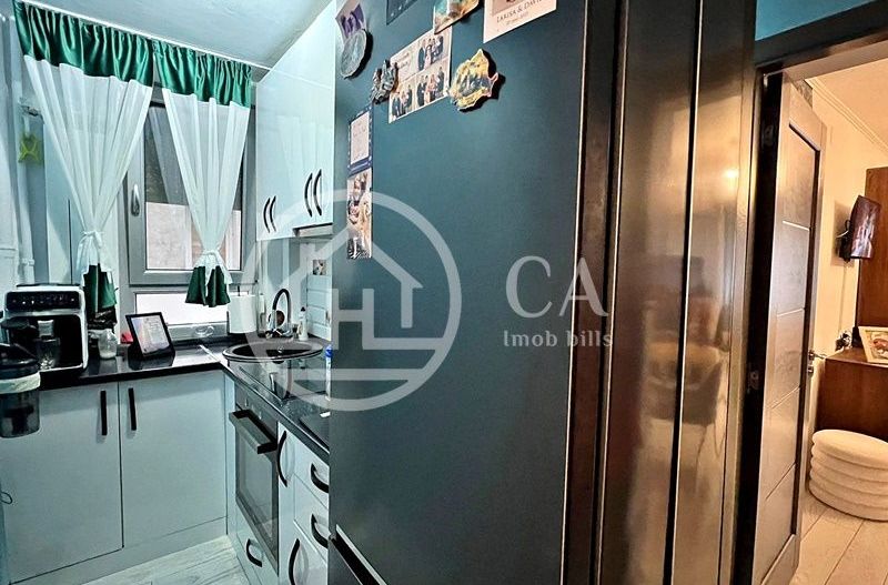 Apartament de vânzare cu 2 camere în zona Velența, Oradea - Poză 6