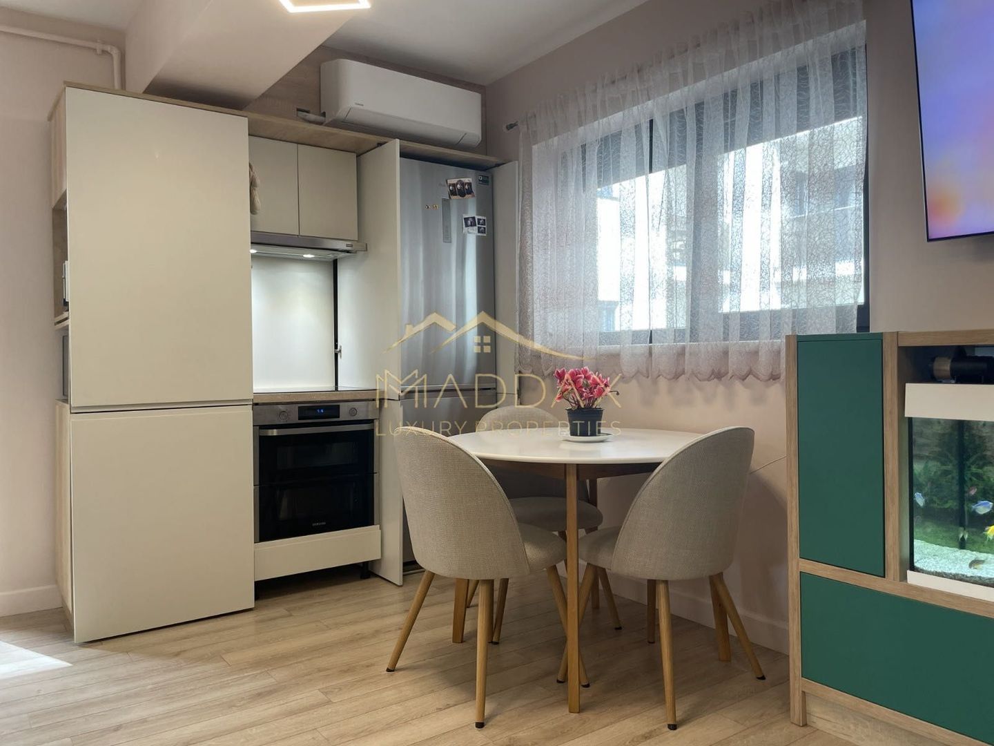 Inchiriere 3 camere/Lux/Parcare Optional/Terasa 20 m/Pet friendly - Poză 3