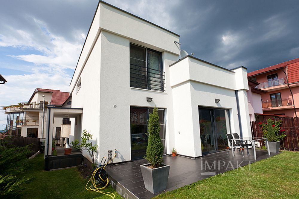 Vila deosebită, în cartierul Zorilor, superfinisată, ideală pentru locuință ! - Poză 1