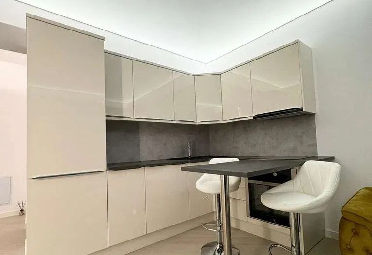 Închiriez apartament 2 camere – Complex Cortina North, București - Poză 6