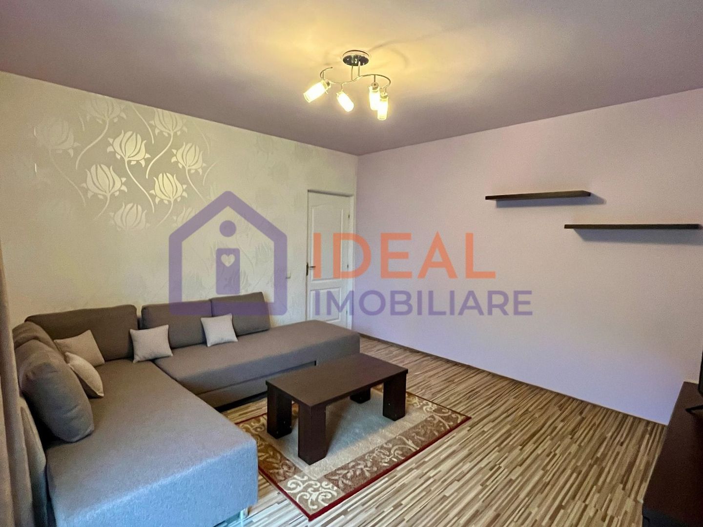 Apartament cu 2 camere - de închiriat - Poză 1