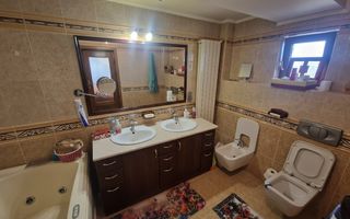 De vânzare: Vilă unică, vintage-modernă, zonă Grigorescu Oradea. - Poză 20