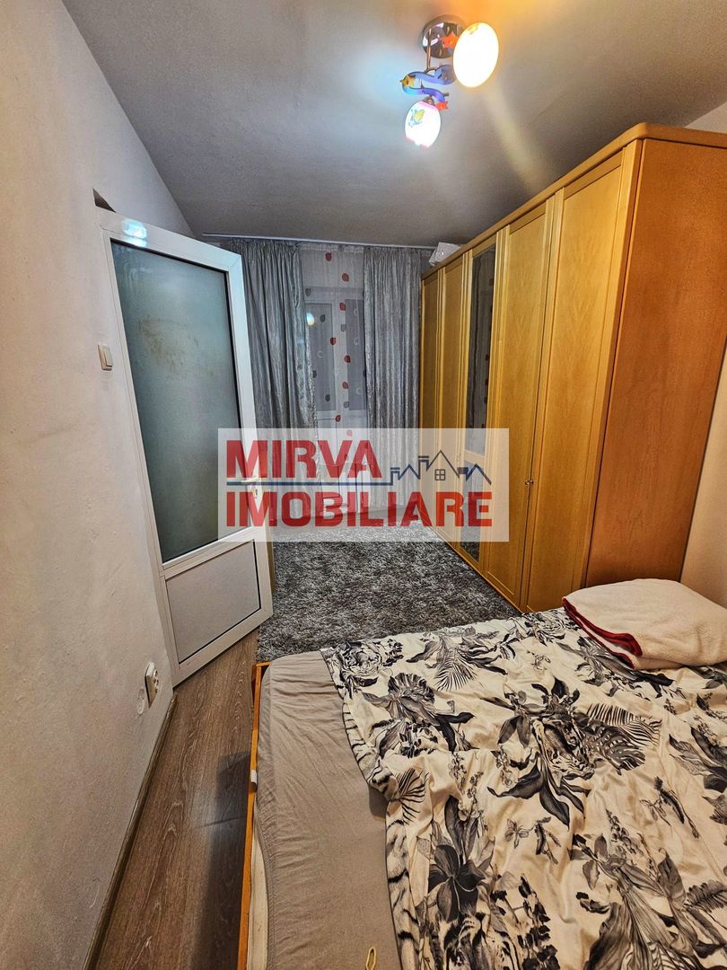 Apartament 2 camere – Central / Urlați – Etaj 2, balcon închis - Poză 3