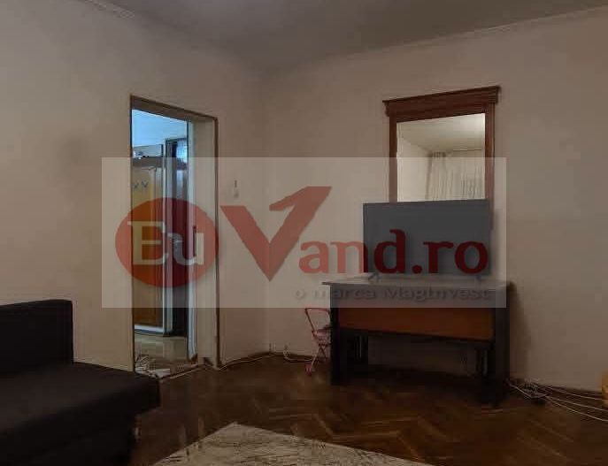 De vanzare apartament cu 2 camere, central, Bloc BR, et. 2, 76.000 euro - Poză 6
