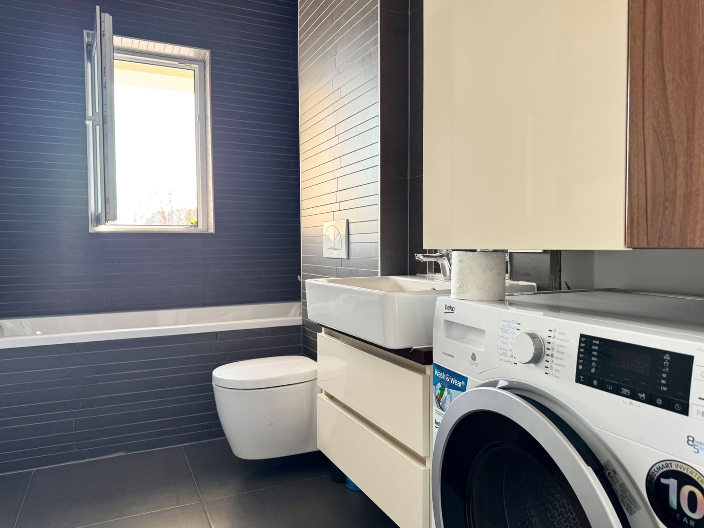 Apartament modern, lift și parcare – zona Calea Lipovei - Poză 26