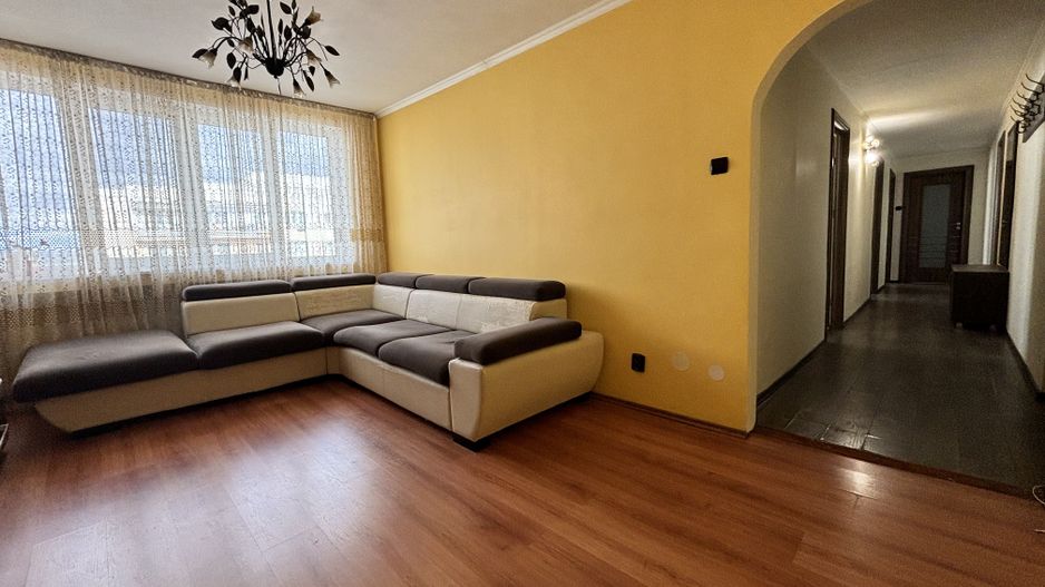Apartament 3 camere decomandat 76 m² cu 2 băi - Poză 2