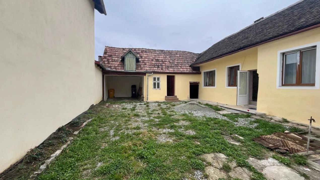 Casă individuală 2 camere Saliste Sibiu - Poză 1