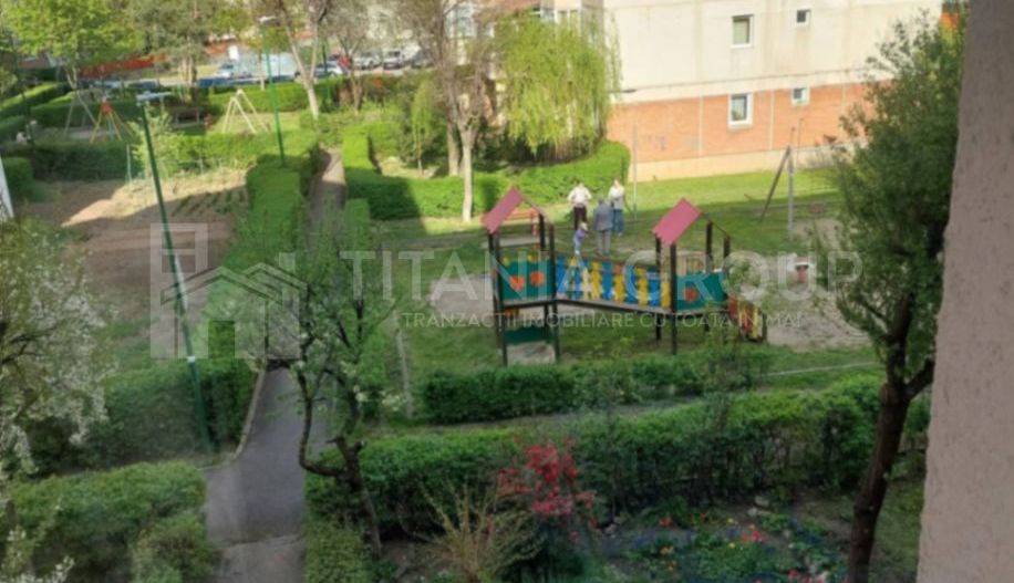 Apartament 2 camere+boxa Racadau, garaj disponibil - Poză 4