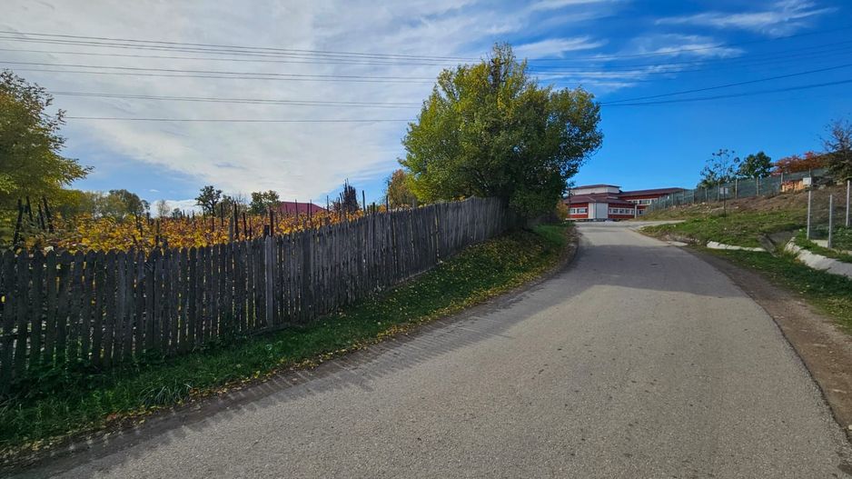 Teren intravilan 690 mp, utilități, lângă Spital Călinești - Poză 1