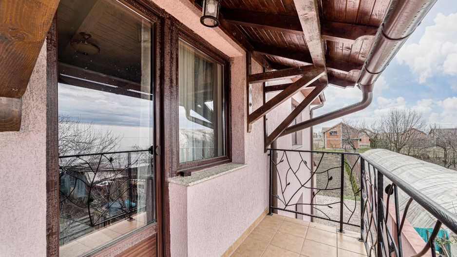 Vilă cu 7 camere de vânzare în zona Central - Poză 28